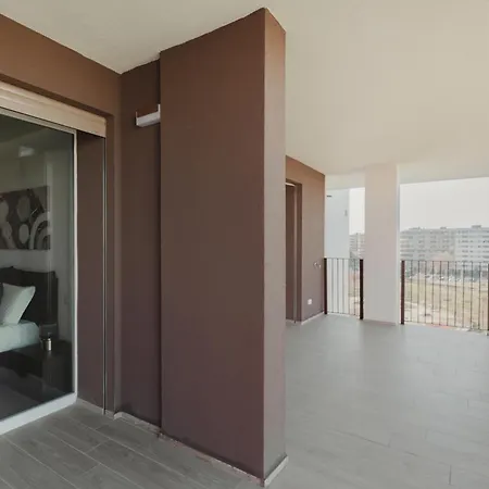 Gohost - Modern And Bright Apartments With Terrace And Balcony-2